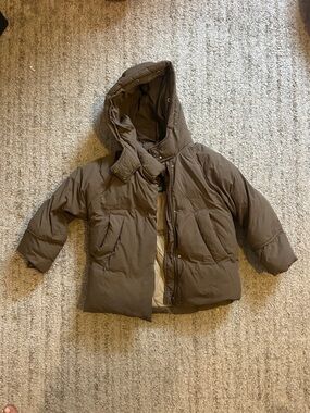 Zara kids Winter Down Coat Size 5/6 Nude Brown Color